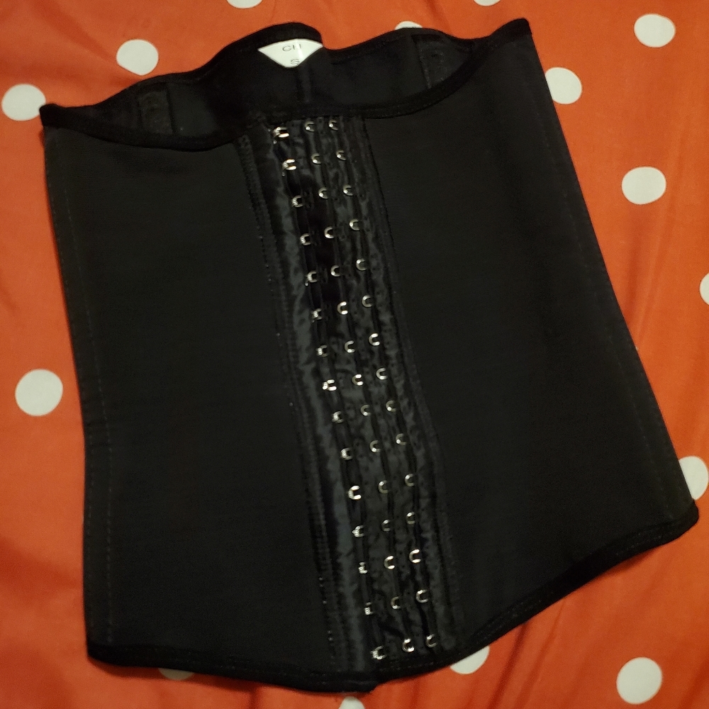 Waist trainer